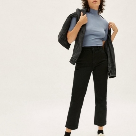 Everlane Pants - Everlane The Straight-Leg Crop Short Black Pant Size 0